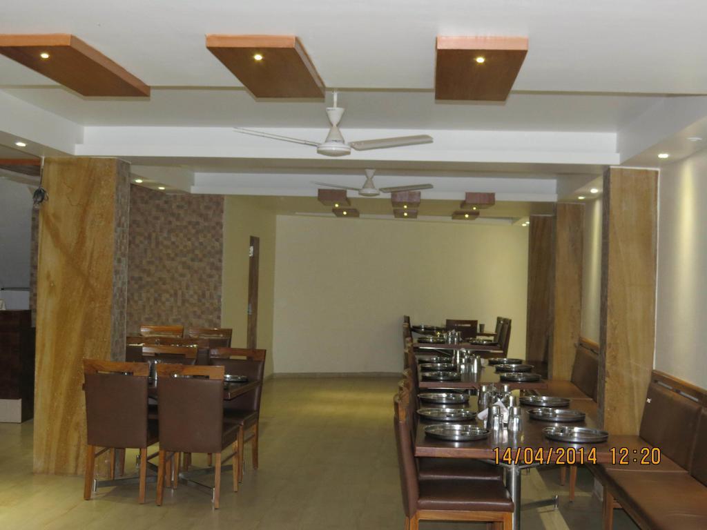 Hotel Sunny Classic Mahābaleshwar Εξωτερικό φωτογραφία